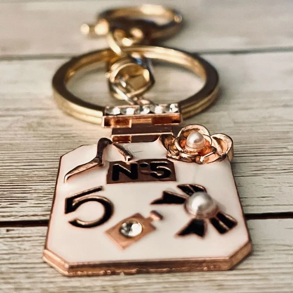 Fine Perfume bottle Gold White Bling Metallic Lobster clasp Keyholder Keychain k